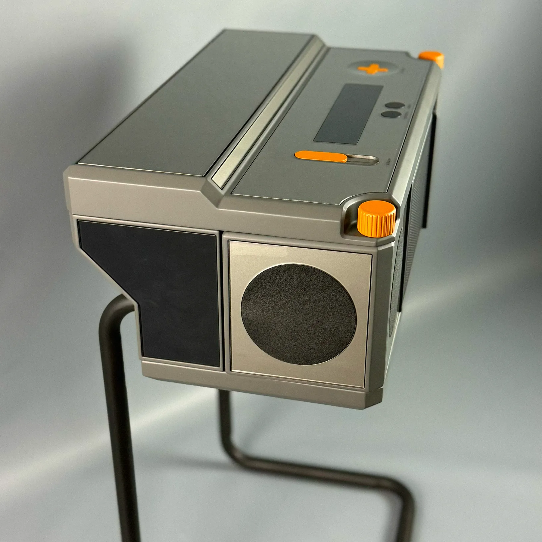 Manufactured Echostand prototype, rear three-quarter view
